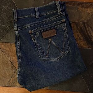 Wrangler Men's Dark Blue Straight Jeans